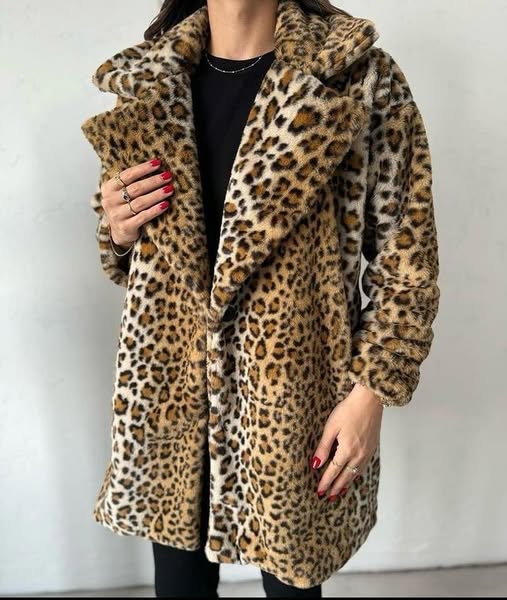 Manteau en peluche à imprimé léopard